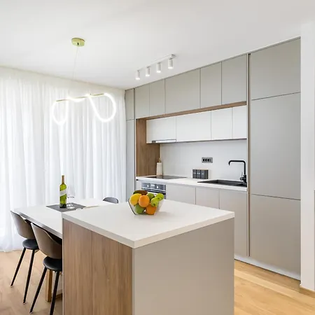 New! Old Town Luxury Ina Apartament *