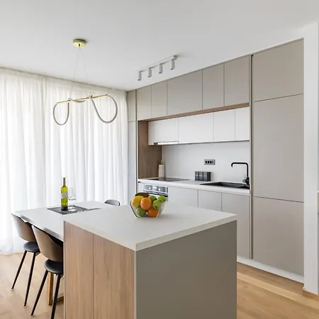 New! Old Town Luxury Ina Apartament